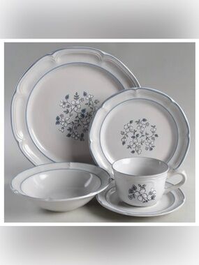 Avondale China Set by Covington Edition — 18 Pieces